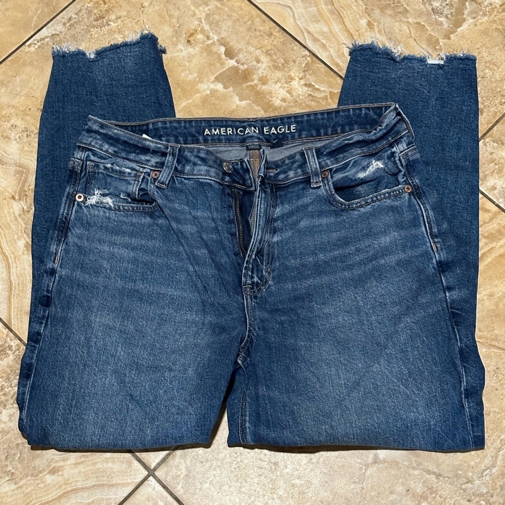 American Eagle Outfitters Mom Jean
